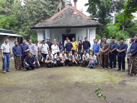 Kunjungan Para Peneliti Geologi UGM ke Gilangharjo